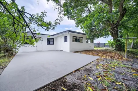 1170 NW 87th Street Miami FL 33150