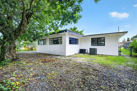 1170 NW 87th Street Miami FL 33150