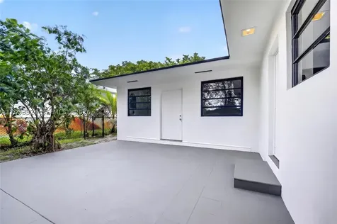 1170 NW 87th Street Miami FL 33150