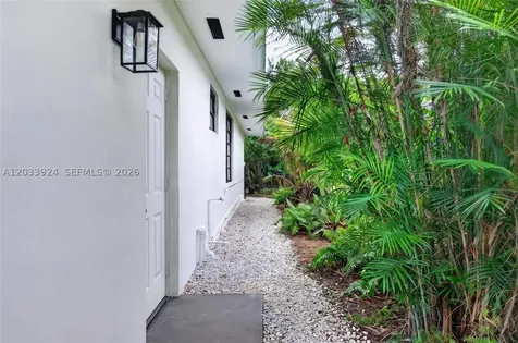 1170 NW 87th Street Miami FL 33150