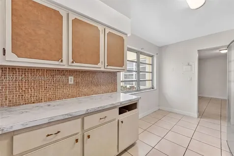 1540 NE 191st Street Miami FL 33179