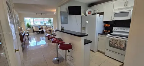 8951 Sunrise Lakes Boulevard Sunrise FL 33322