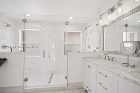 685 SW 198th Terrace Pembroke Pines FL 33029