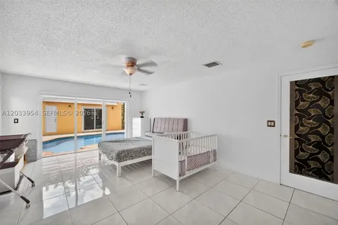 685 SW 198th Terrace Pembroke Pines FL 33029