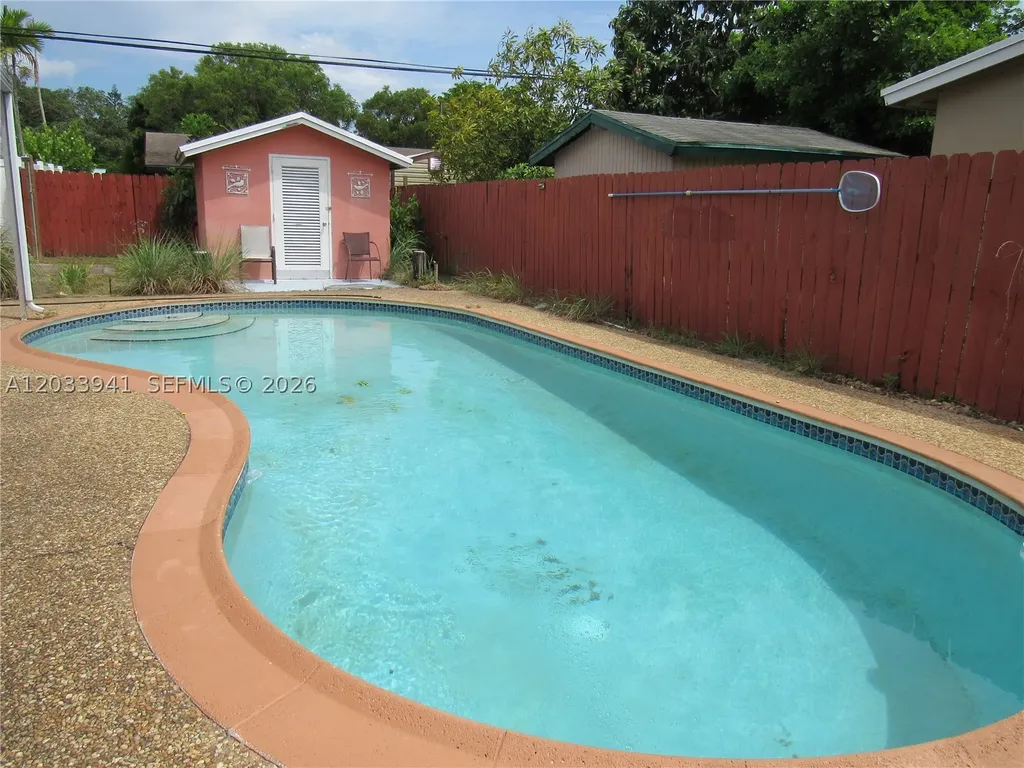 2016 SW 37th Avenue Fort Lauderdale FL 33312