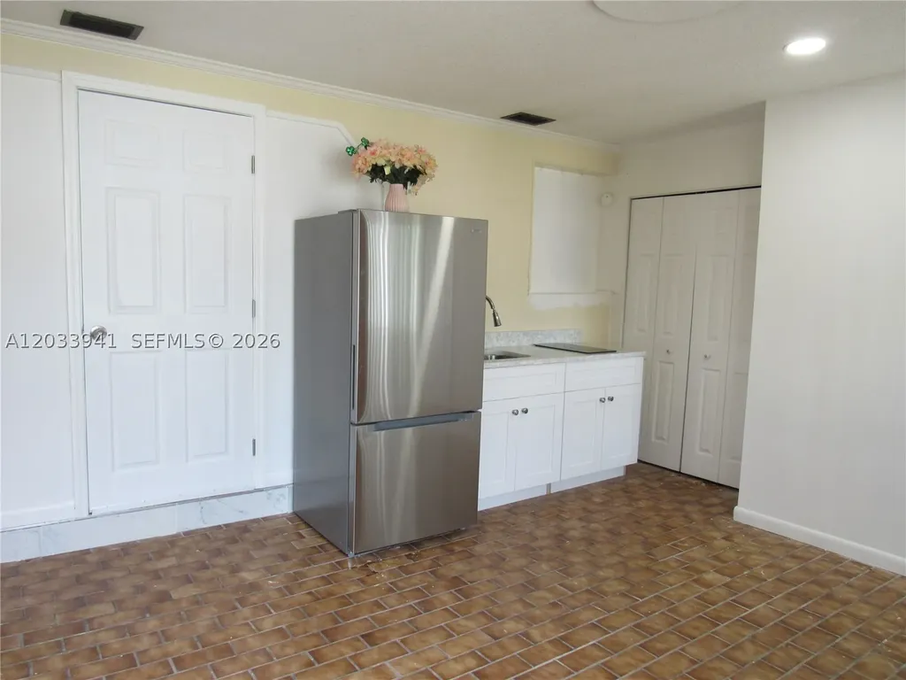 2016 SW 37th Avenue Fort Lauderdale FL 33312