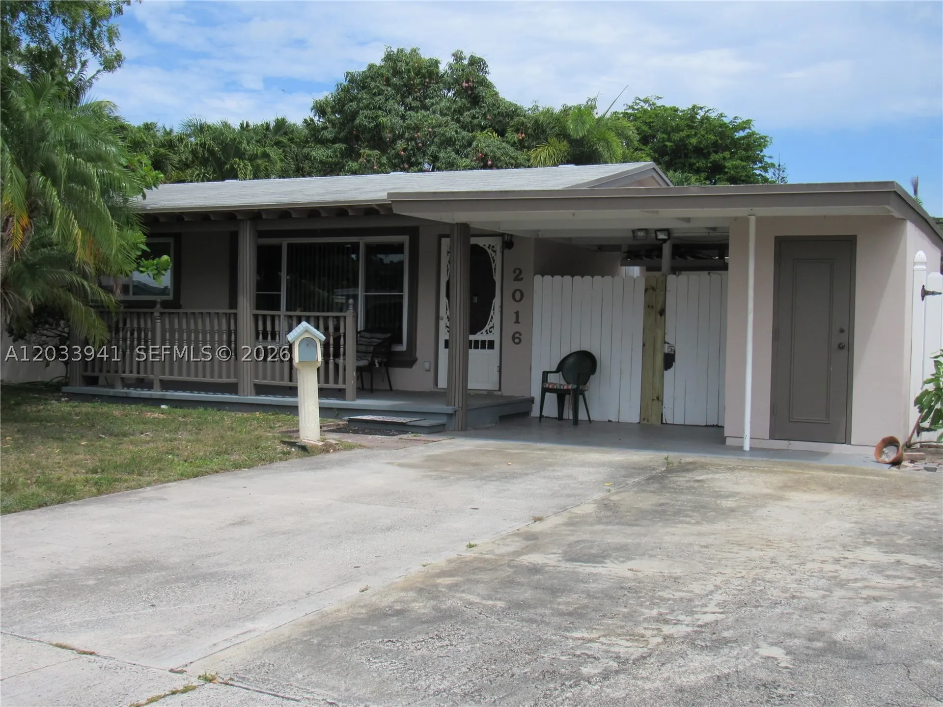 2016 SW 37th Avenue Fort Lauderdale FL 33312