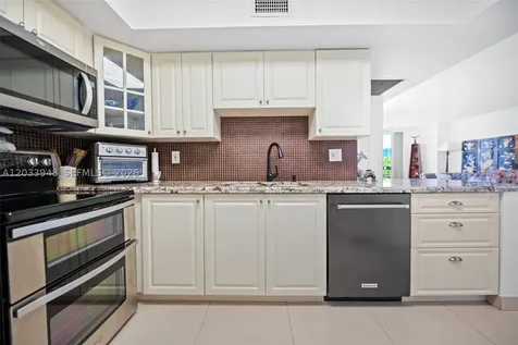 19101 NE 36th Court Aventura FL 33180