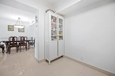 19101 NE 36th Court Aventura FL 33180