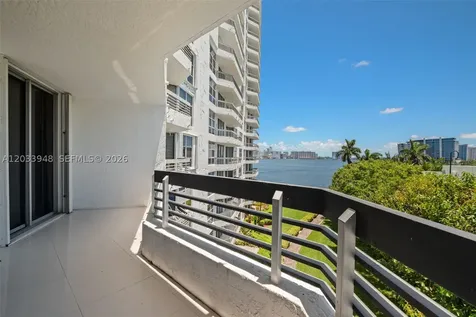 19101 NE 36th Court Aventura FL 33180