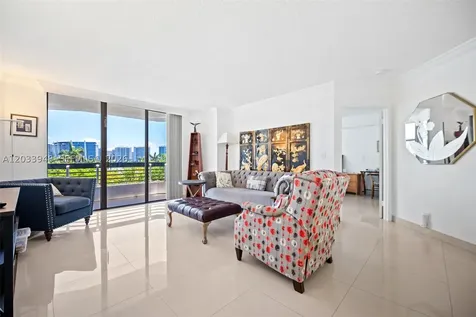 19101 NE 36th Court Aventura FL 33180