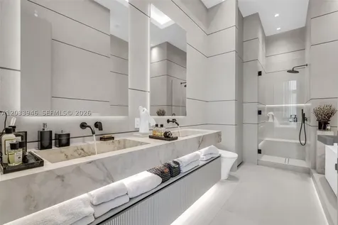 475 Brickell Avenue Miami FL 33131