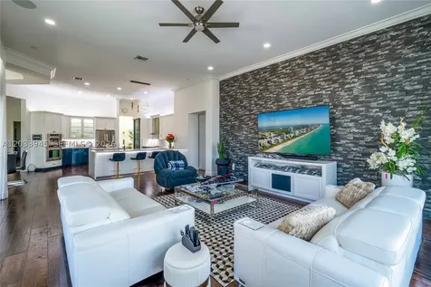 15253 SW 40th Street Davie FL 33331