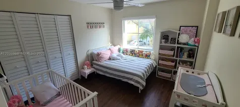 320 SW 99th Avenue Pembroke Pines FL 33025