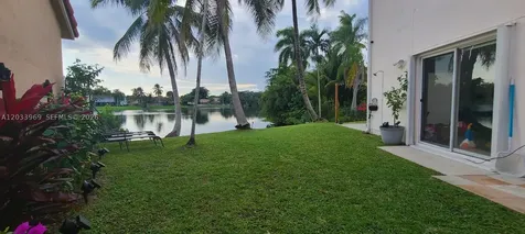 320 SW 99th Avenue Pembroke Pines FL 33025