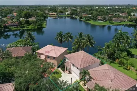 320 SW 99th Avenue Pembroke Pines FL 33025