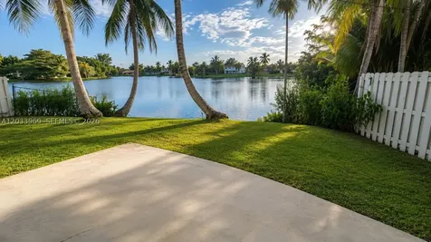 320 SW 99th Avenue Pembroke Pines FL 33025