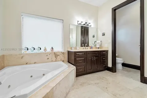 18825 N Bay Road Sunny Isles Beach FL 33160