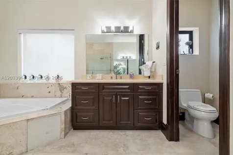 18825 N Bay Road Sunny Isles Beach FL 33160