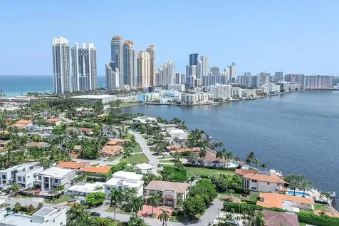 18825 N Bay Road Sunny Isles Beach FL 33160