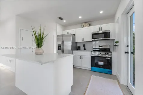 1044 NE 4th Avenue Homestead FL 33030