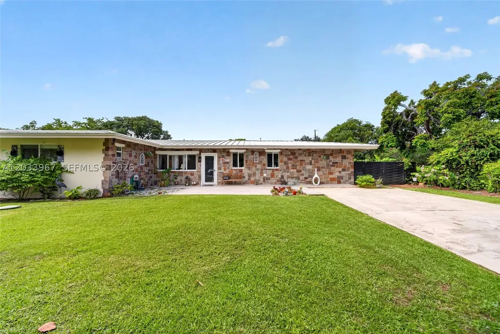 8250 SW 118th Terrace Miami FL 33156