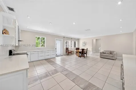 8250 SW 118th Terrace Miami FL 33156