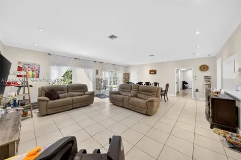 8250 SW 118th Terrace Miami FL 33156