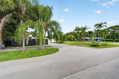 8250 SW 118th Terrace Miami FL 33156