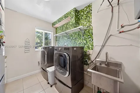 8250 SW 118th Terrace Miami FL 33156