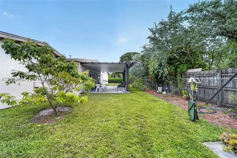 8250 SW 118th Terrace Miami FL 33156