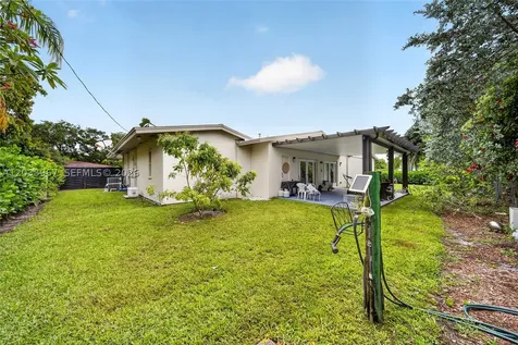 8250 SW 118th Terrace Miami FL 33156