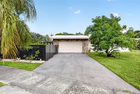 8250 SW 118th Terrace Miami FL 33156