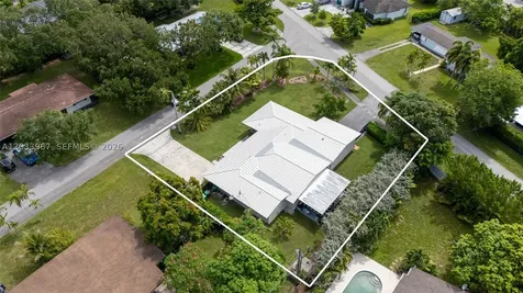 8250 SW 118th Terrace Miami FL 33156