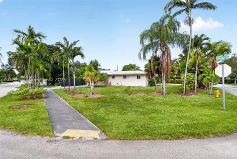 8250 SW 118th Terrace Miami FL 33156