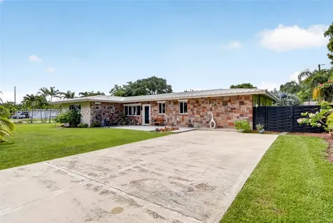 8250 SW 118th Terrace Miami FL 33156