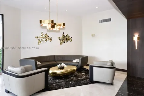20505 E Country Club Drive Aventura FL 33180
