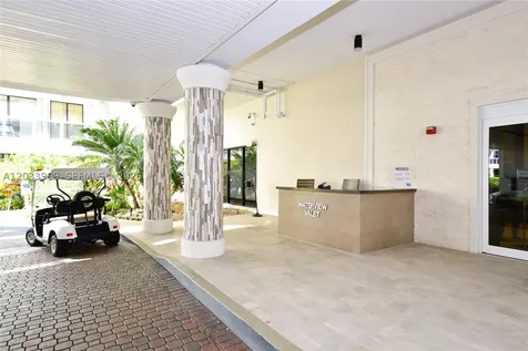 20505 E Country Club Drive Aventura FL 33180