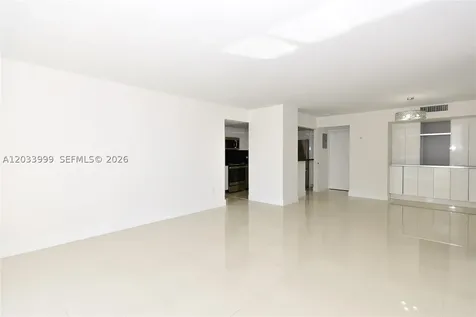 20505 E Country Club Drive Aventura FL 33180