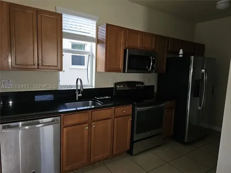 17066 SW 95th Terrace Miami FL 33196