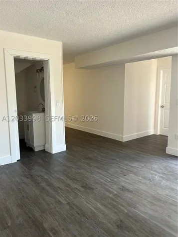 11880 SW 19th Terrace Miami FL 33175