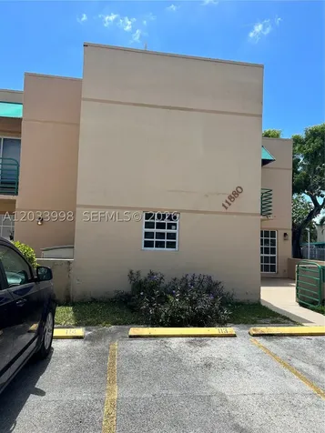 11880 SW 19th Terrace Miami FL 33175