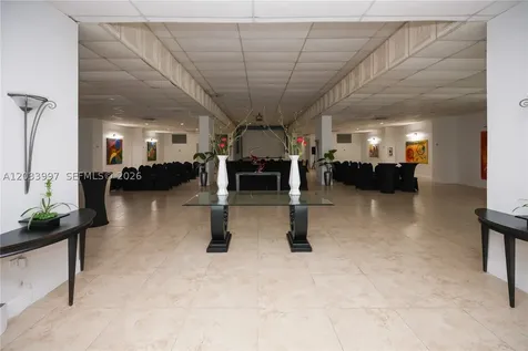 7135 Collins Avenue Miami Beach FL 33141