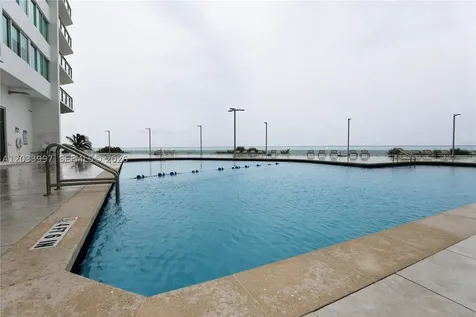 7135 Collins Avenue Miami Beach FL 33141