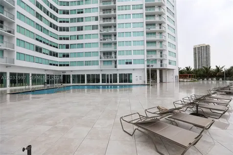 7135 Collins Avenue Miami Beach FL 33141