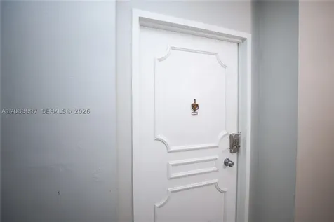 7135 Collins Avenue Miami Beach FL 33141