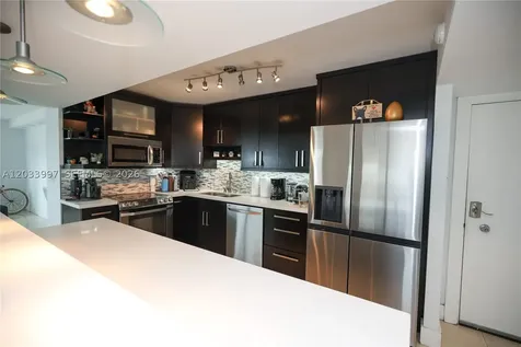 7135 Collins Avenue Miami Beach FL 33141