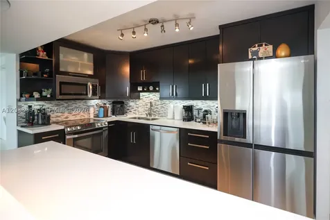7135 Collins Avenue Miami Beach FL 33141
