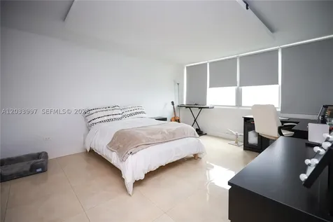 7135 Collins Avenue Miami Beach FL 33141
