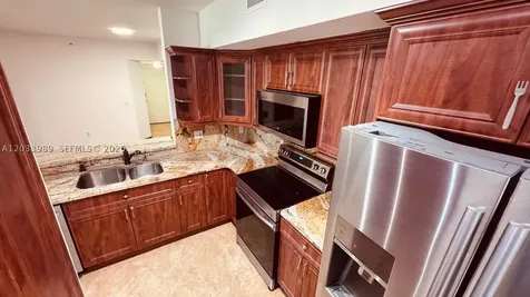 2516 Centergate Drive Miramar FL 33025